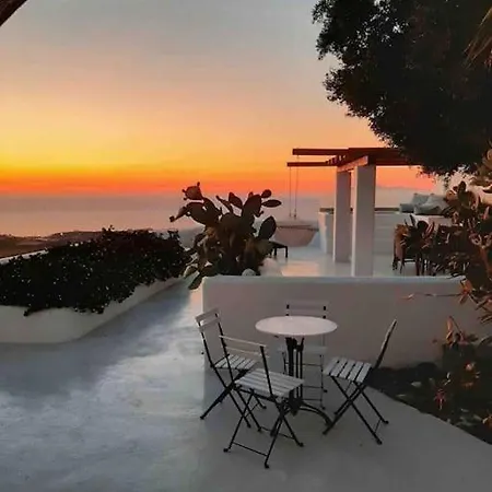 Ammos Santorini Φηρά