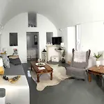 Ammos Santorini * サントリーニ